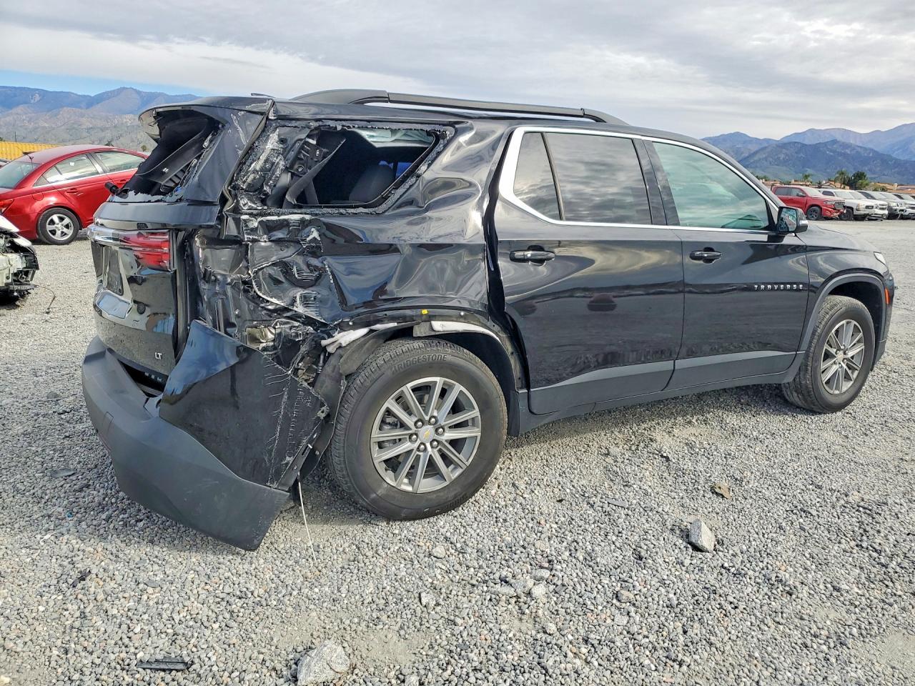 2023 Chevrolet Traverse lt