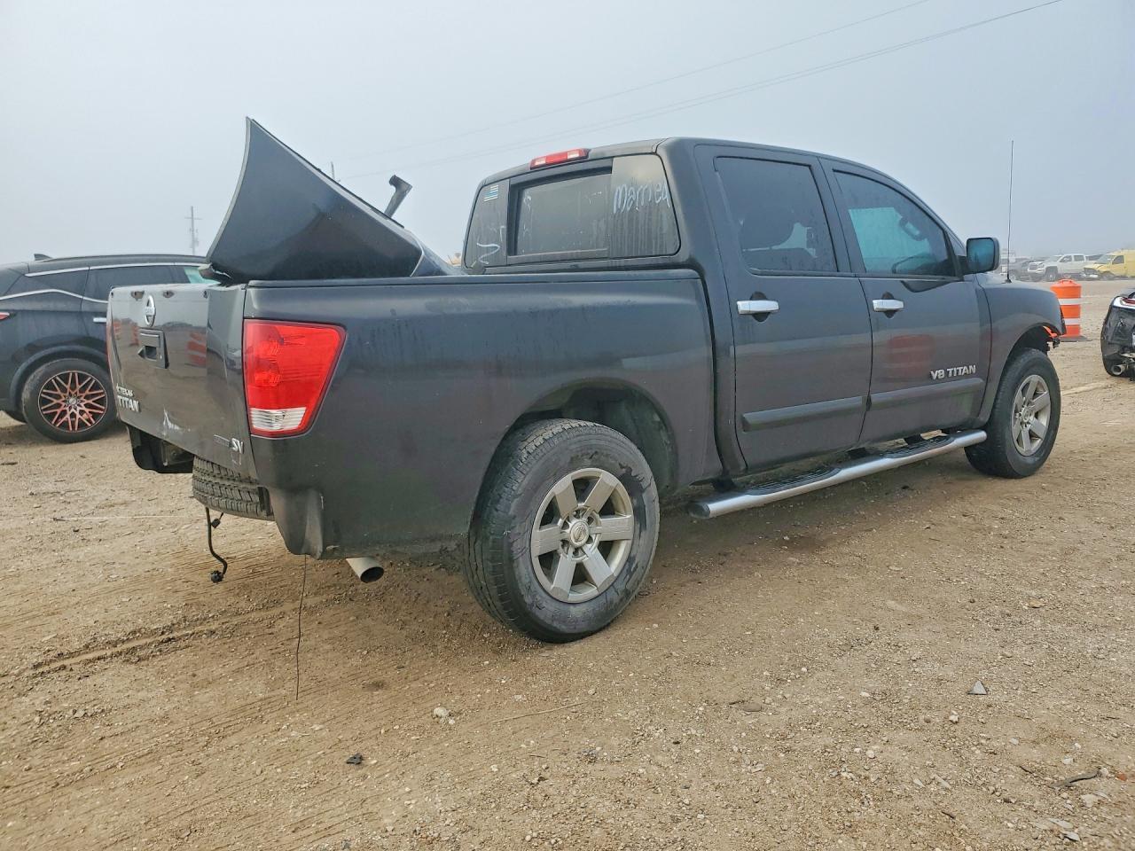 2014 Nissan Titan SV