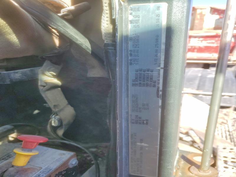1996 Freigliner 1996 Freightliner Convention Semi Truck