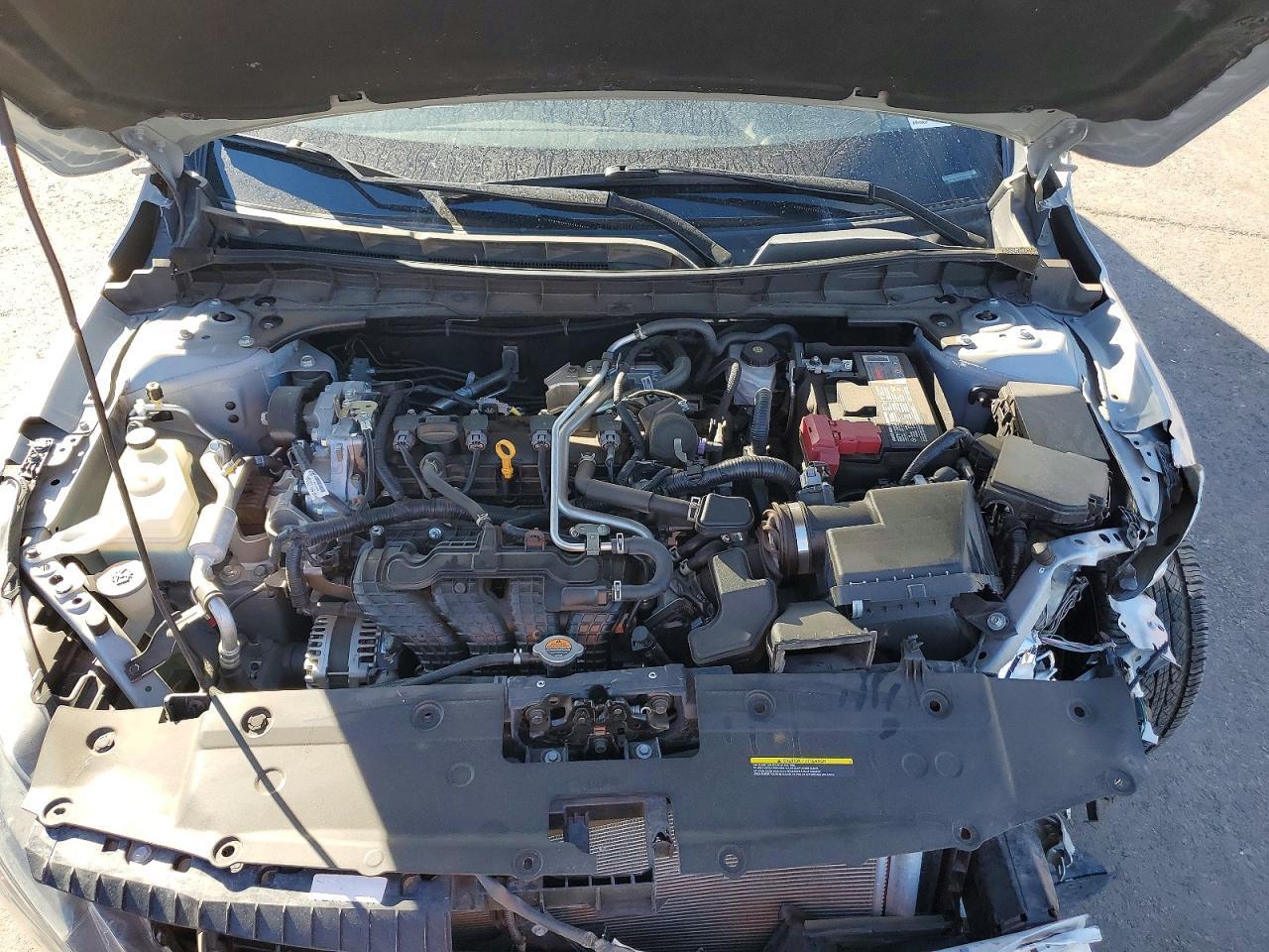 2024 Niss Altima sv