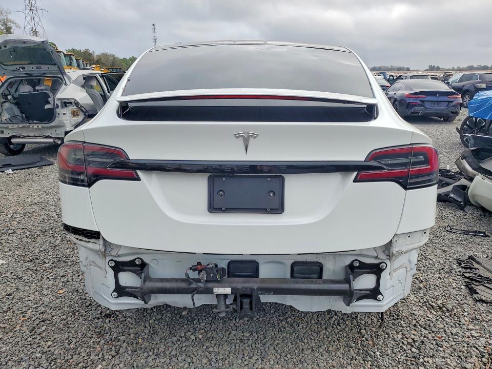 2022 Tesla Model x