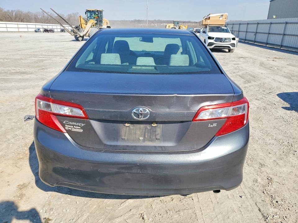 2014 Toyota Camry l