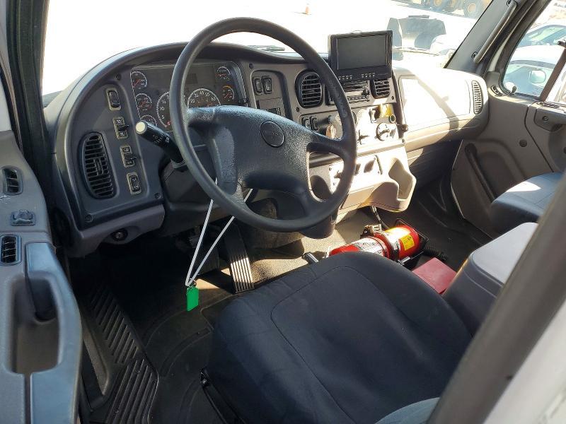 2014 Freightliner Business Class M2 Flatbed Truck