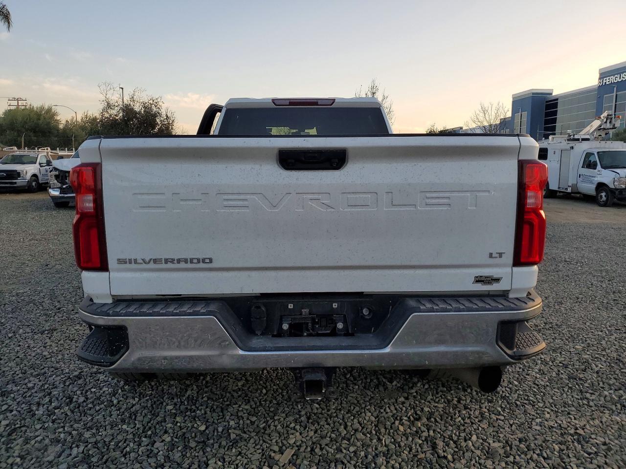 2023 Chevrolet Silverado K3500 LT
