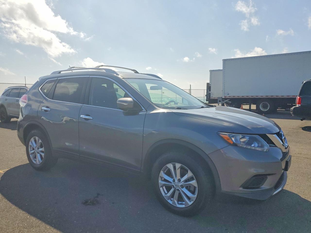 2015 Nissan Rogue s