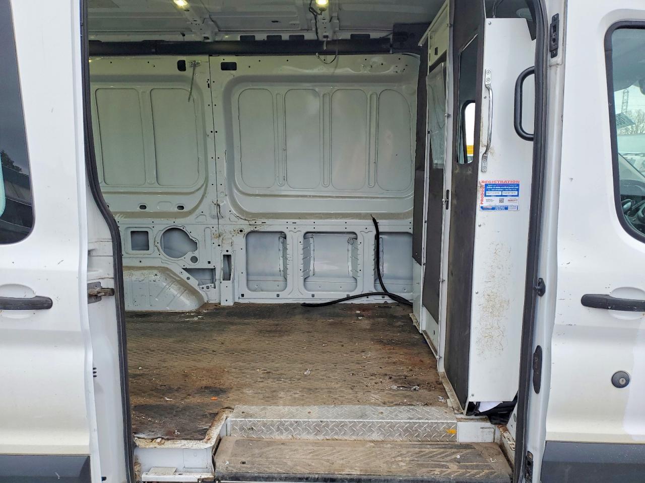 2017 Ford Transit 250 Delivery van