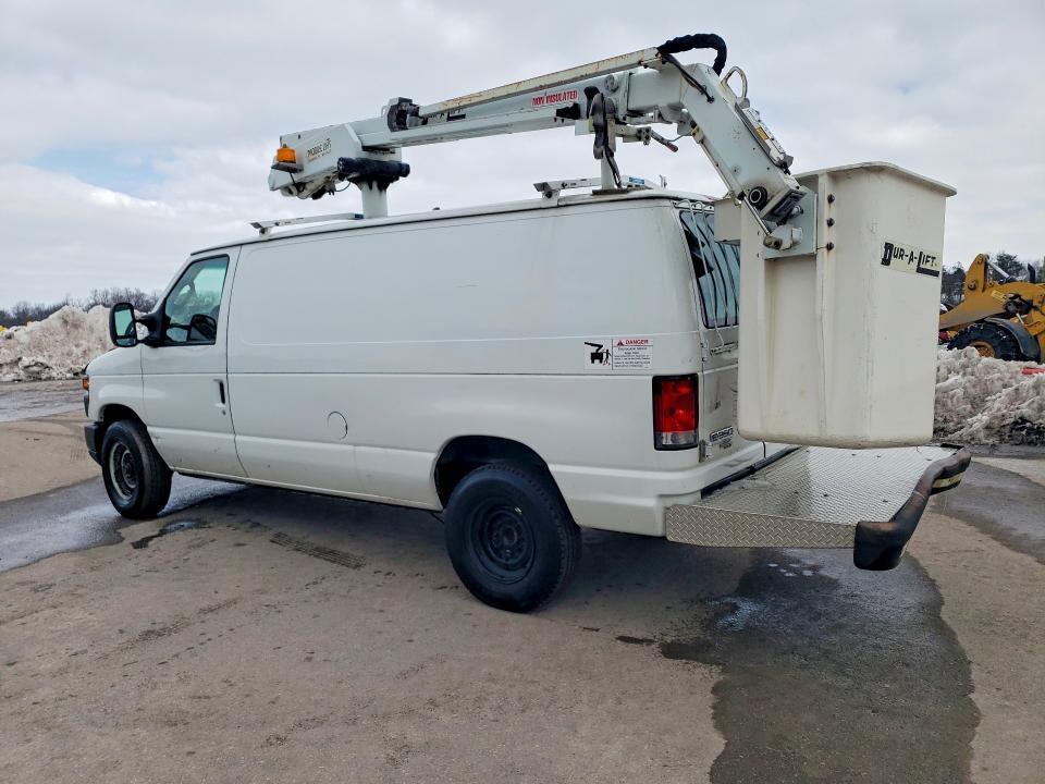 2014 Ford E350 van With Bucket Lift