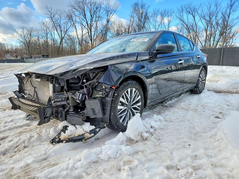 2025 Nissan Altima 2.5 sv