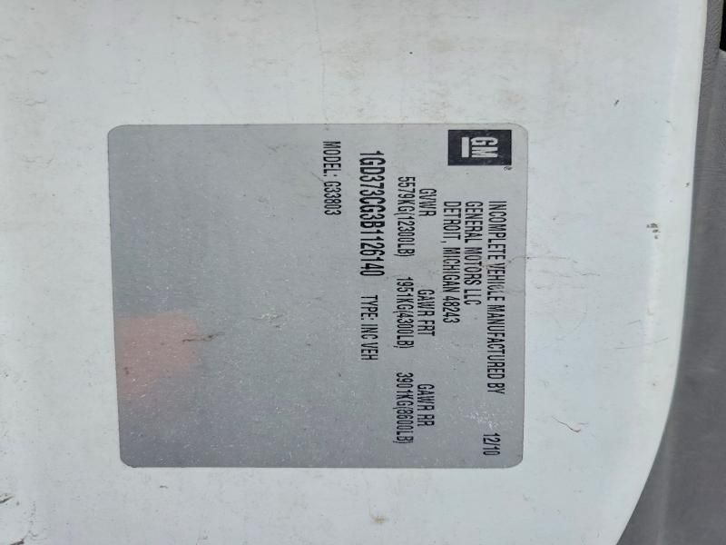 2011 GMC Savana Cutaway G3500