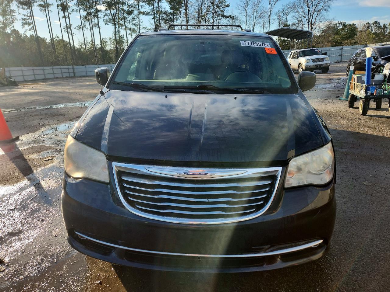 2013 Chrysler Town & Country Touring