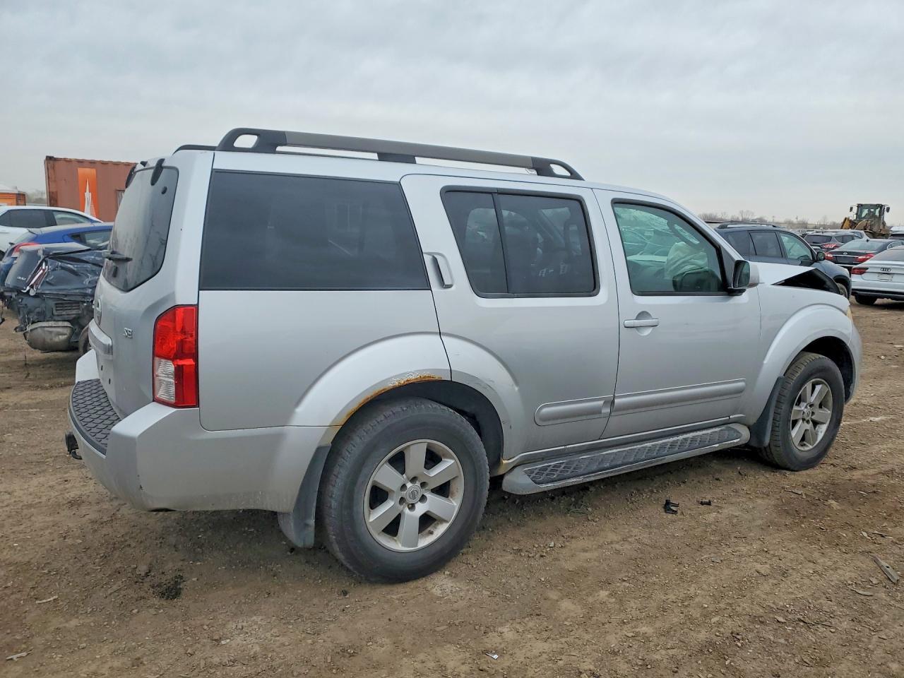 2010 Nissan Pathfinder s