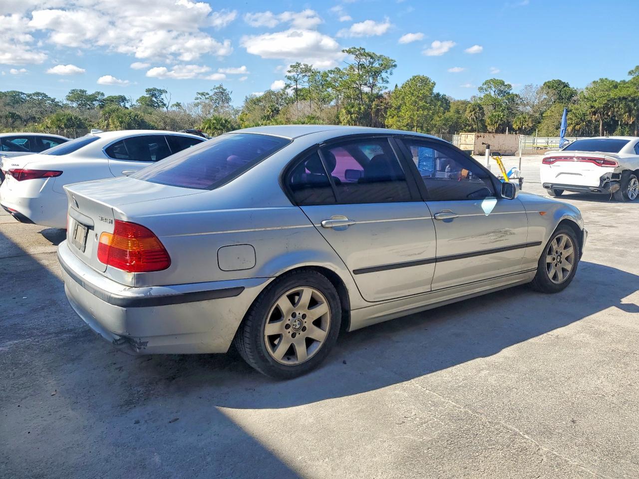 2003 BMW 325 i