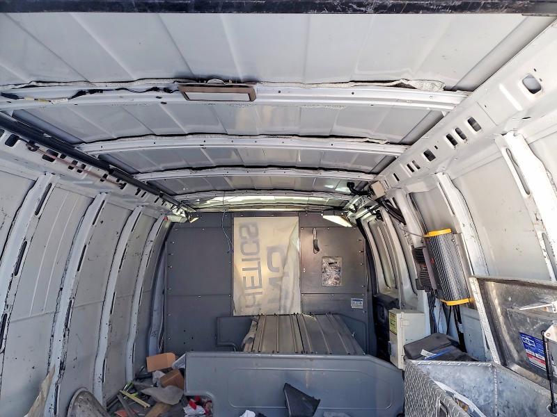 2006 GMC Savana 3500 Van With Bucket Lift