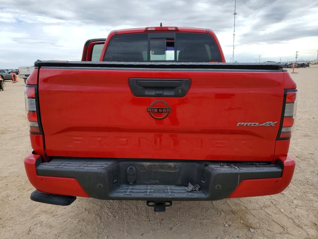 2022 Nissan Frontier s