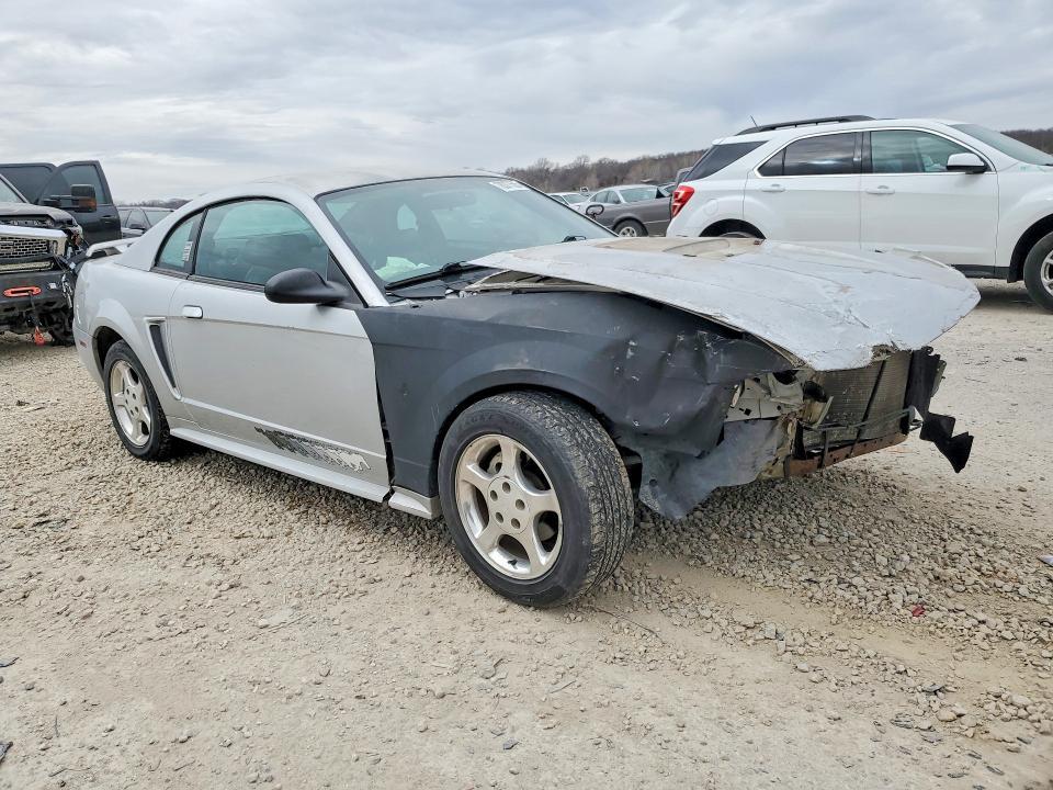 2003 Ford Mustang
