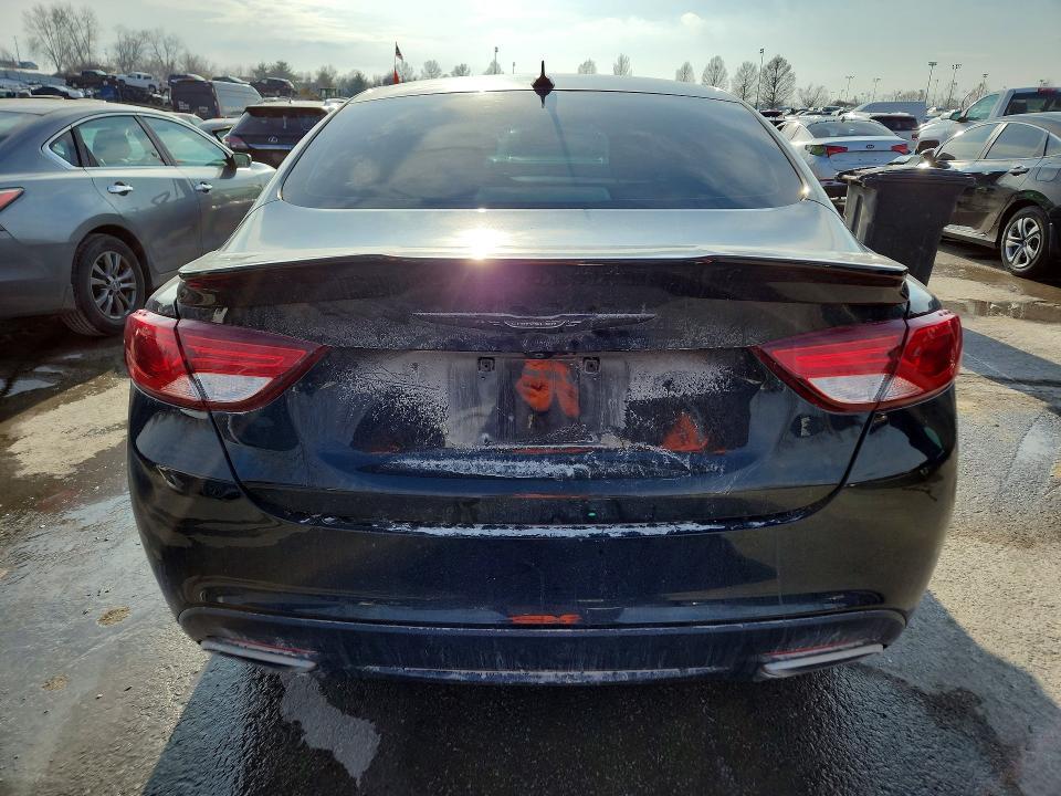 2015 Chrysler 200 s