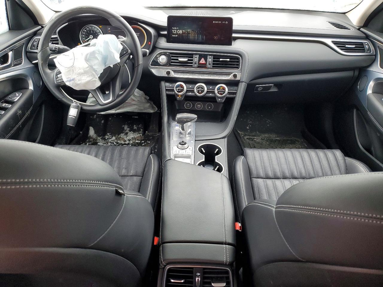 2023 Genesis G70 Base