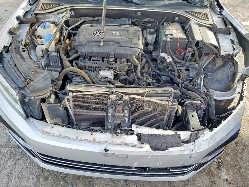 2017 Volkswagen Passat R-line
