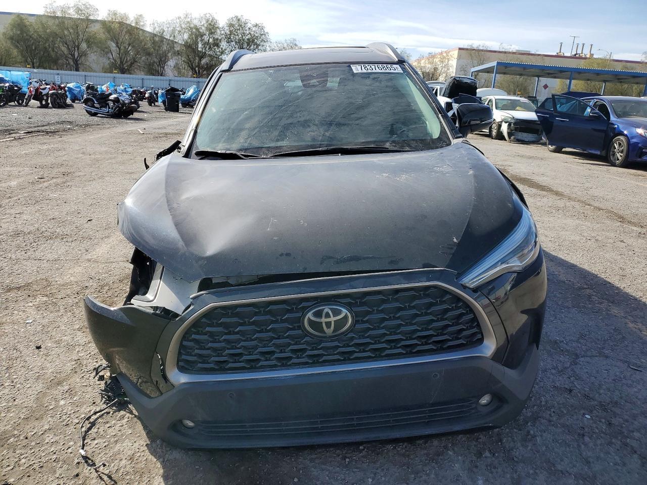 2022 Toyota Corolla Cross xle
