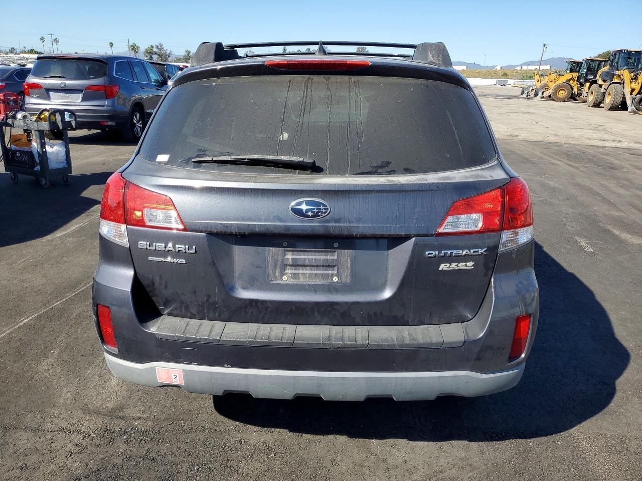2013 Subaru Outback 2.5i Limited