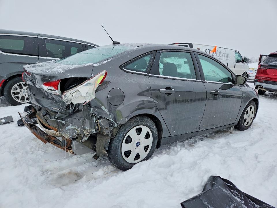 2015 Ford Focus s