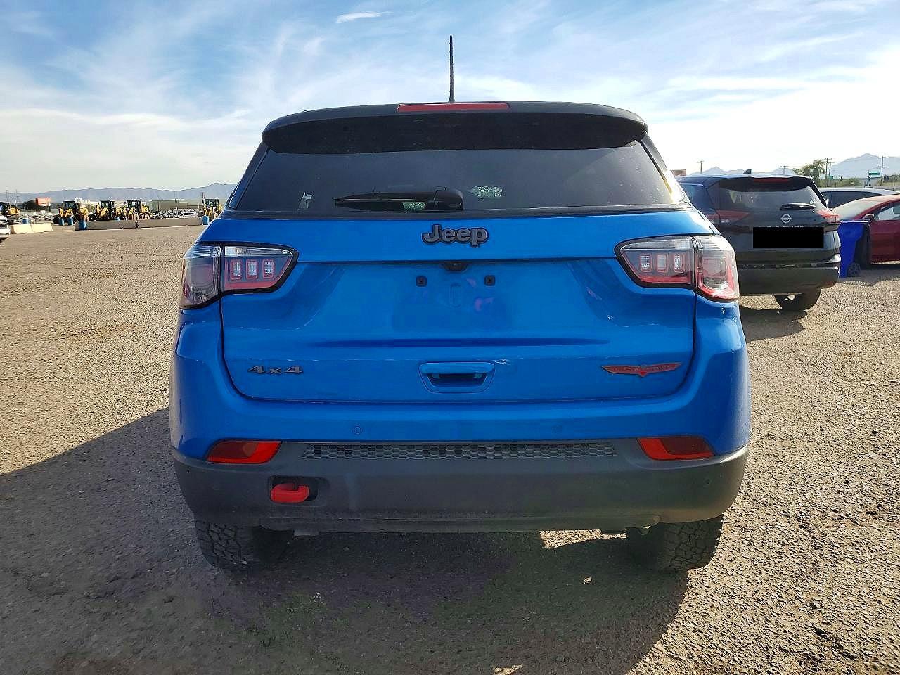 2025 Jeep Compass Trailhawk