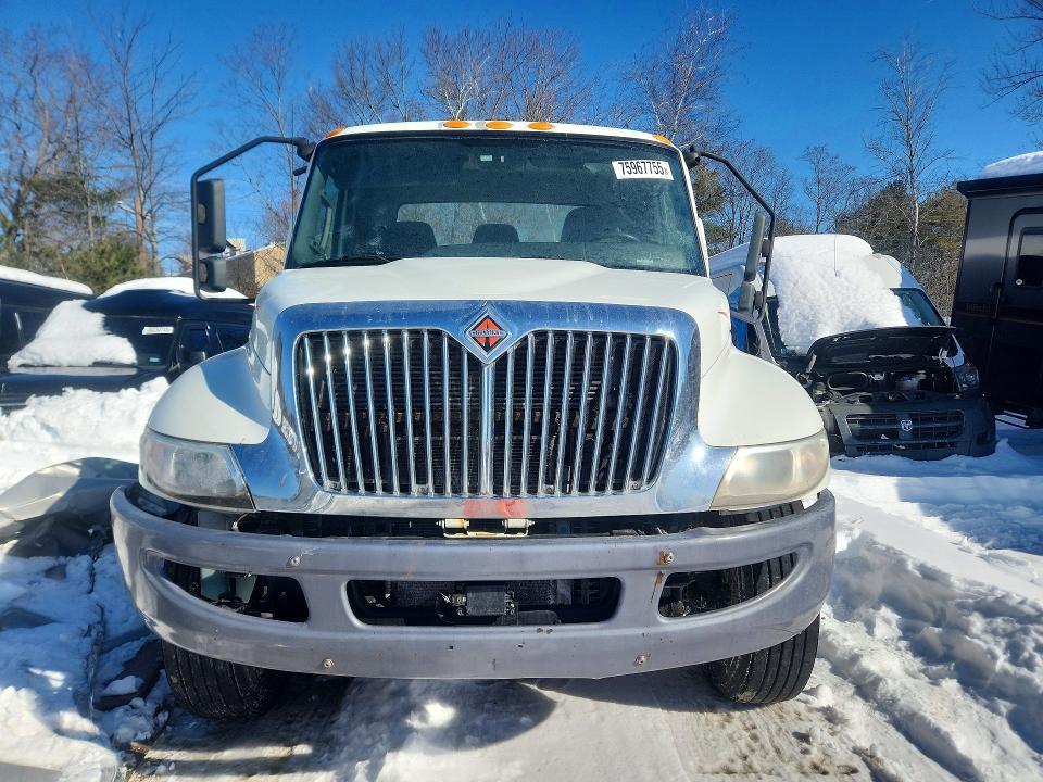 2020 International MV607 BOX Truck