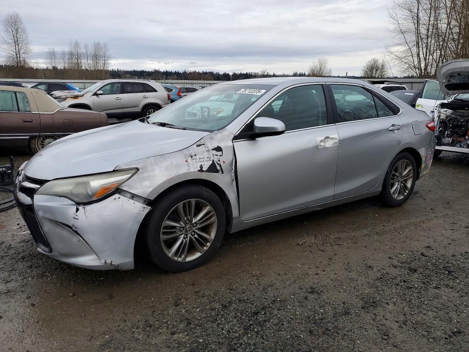 2016 Toyota Camry se