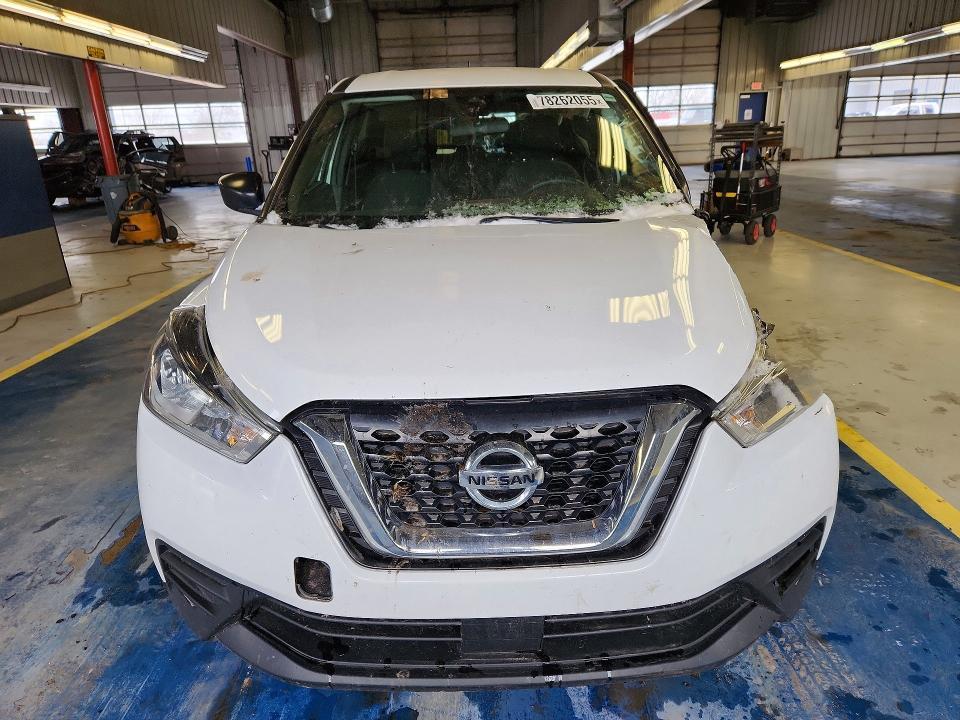 2020 Nissan Kicks s
