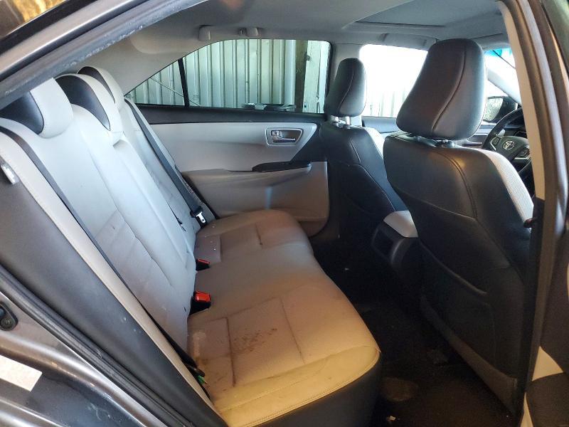 2016 Toyota Camry Hybrid