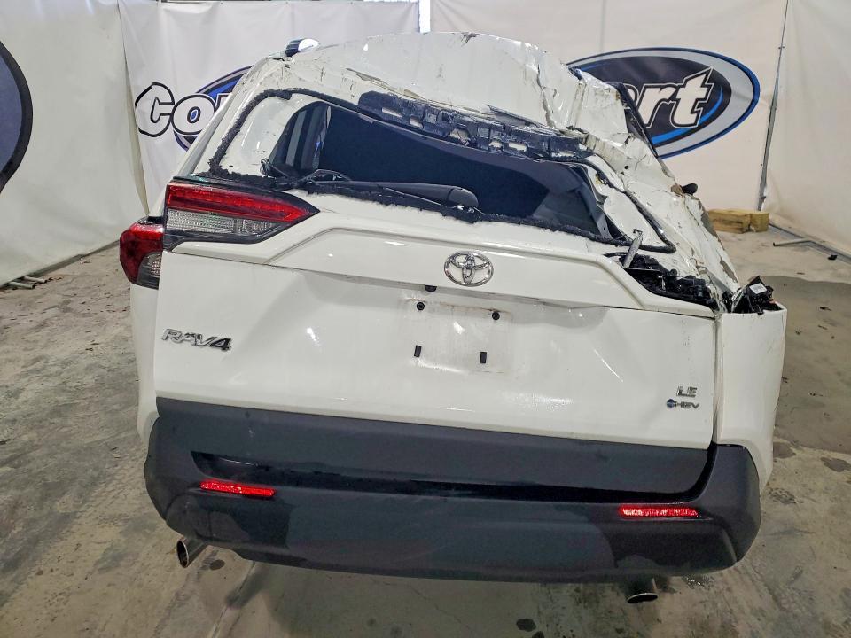 2025 Toyota Rav4 le