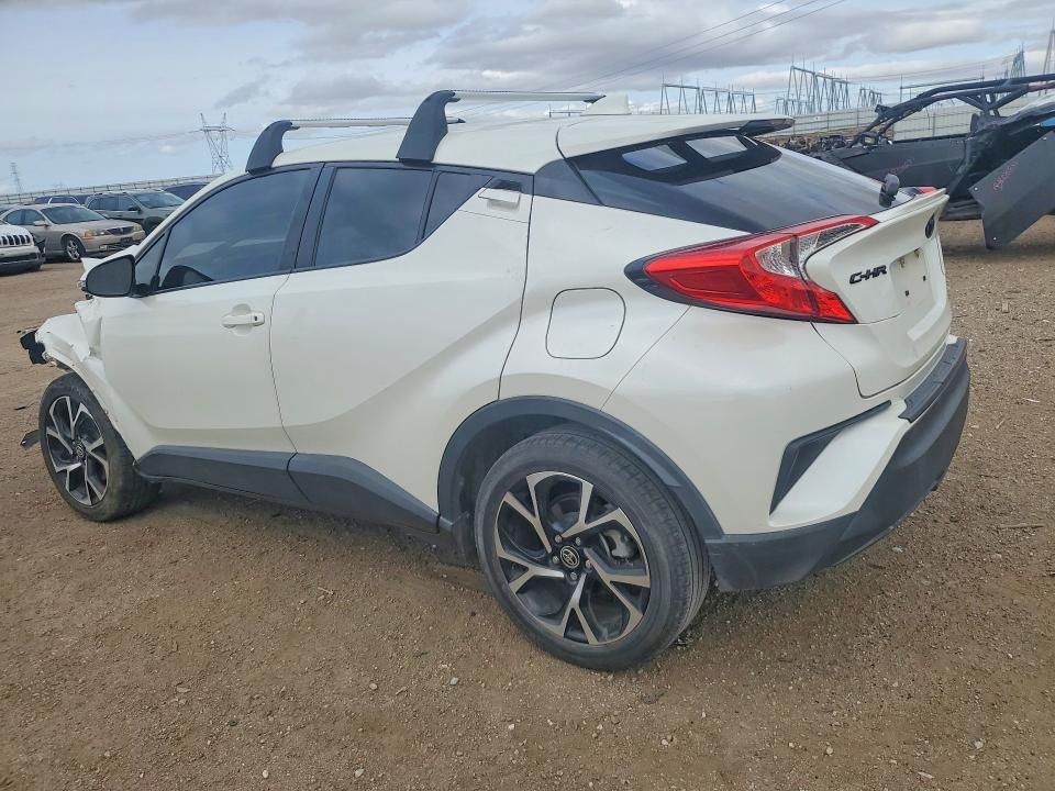 2021 Toyota C-hr xle