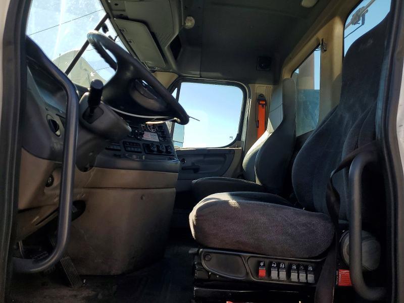 2016 Freightliner Cascadia 125 Semi Truck