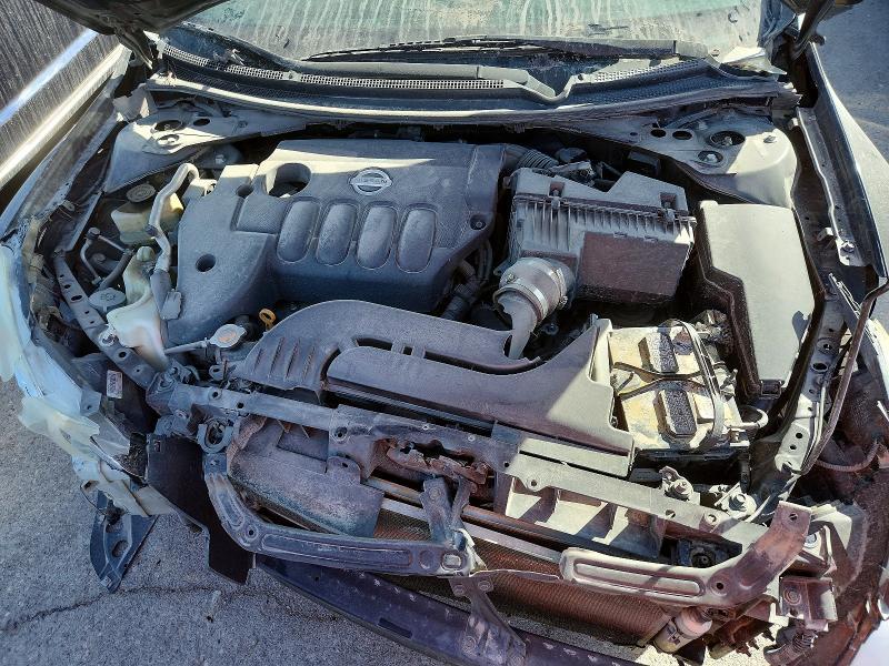 2011 Nissan Altima Base