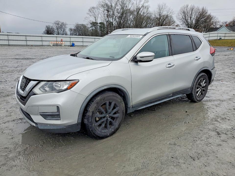 2018 Nissan Rogue sv