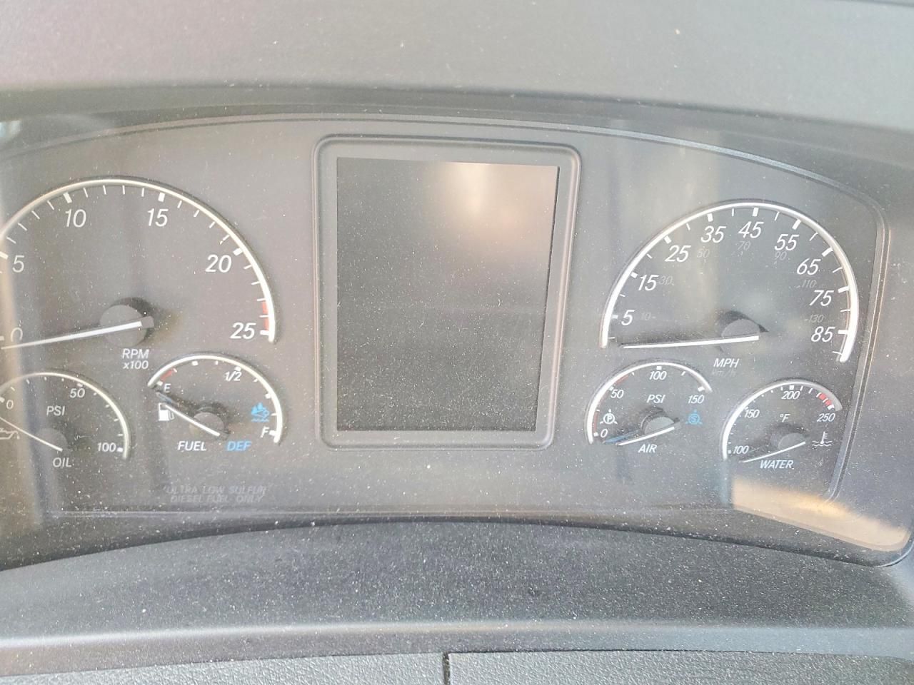 2025 Freightliner Cascadia 1-Semi Truck