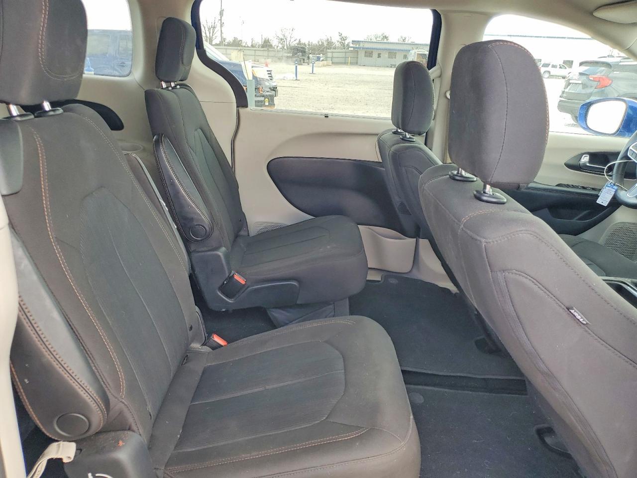2020 Chrysler Pacifica Touring