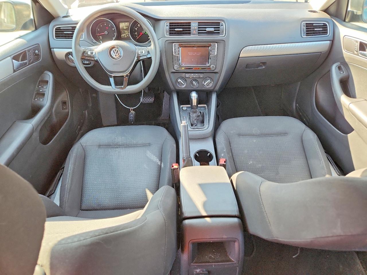 2016 Volkswagen Jetta se