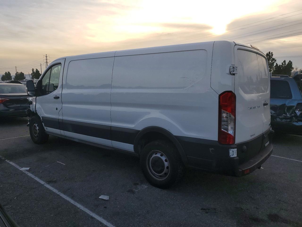 2023 Ford Transit T-250