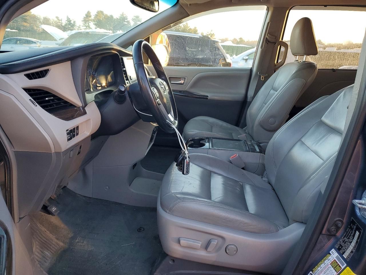2016 Toyota Sienna xle