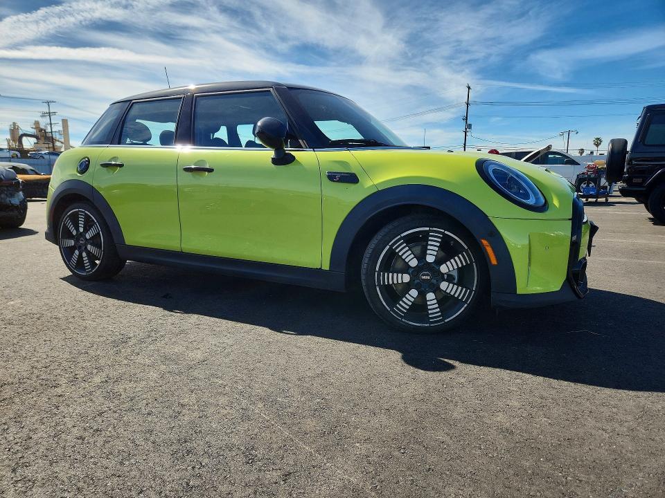2023 Mini Cooper s
