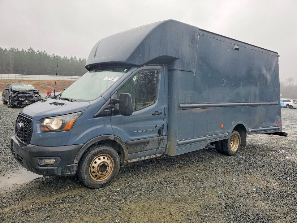 2022 Ford Transit Delivery Truck