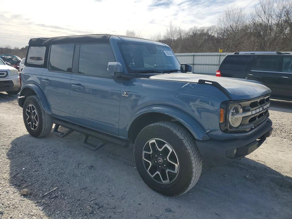 2024 Ford Bronco Outer Banks