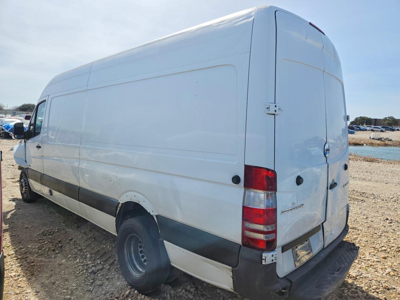 2014 Freigliner 2014 Benz Sprinter Cab & Chass