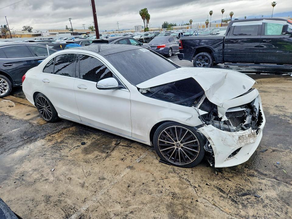 2020 Mercedes-Benz C300
