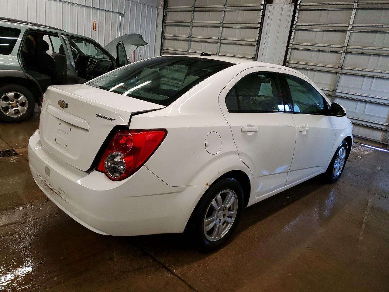 2012 Chevrolet Sonic ls