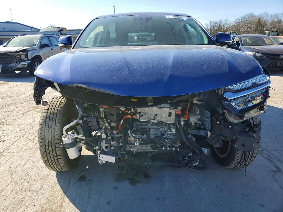 2024 Vinfast Trading And Produ Ction llc vf 8 eco