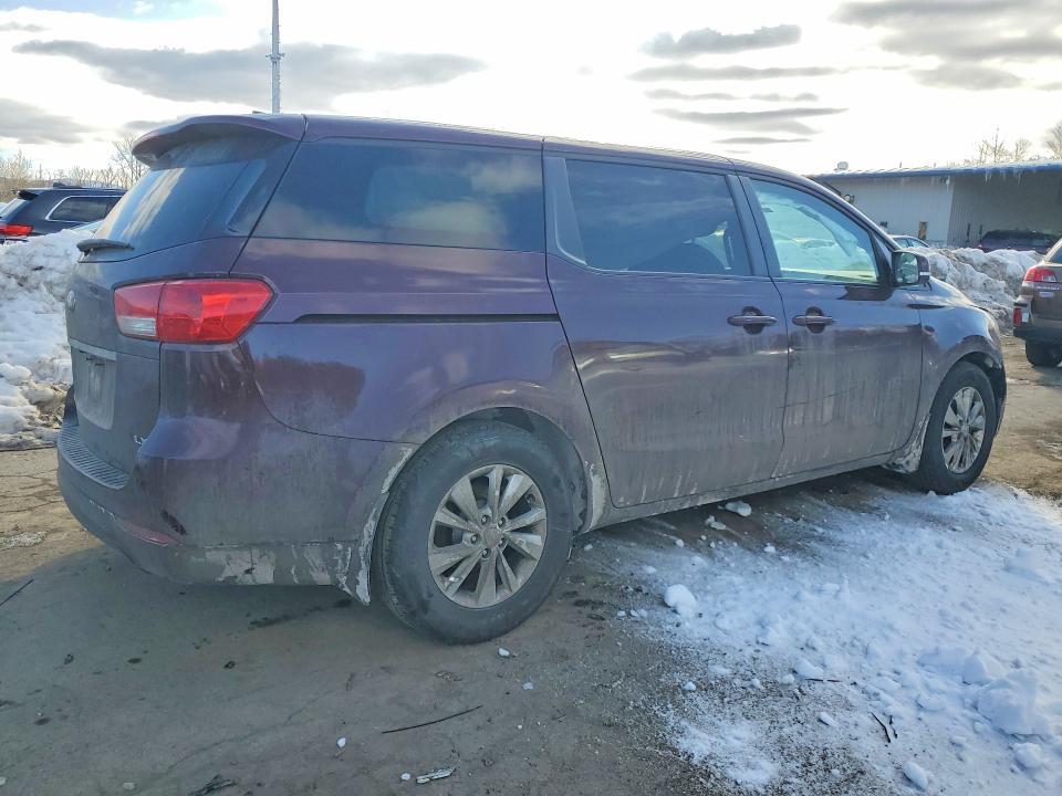 2017 KIA Sedona lx