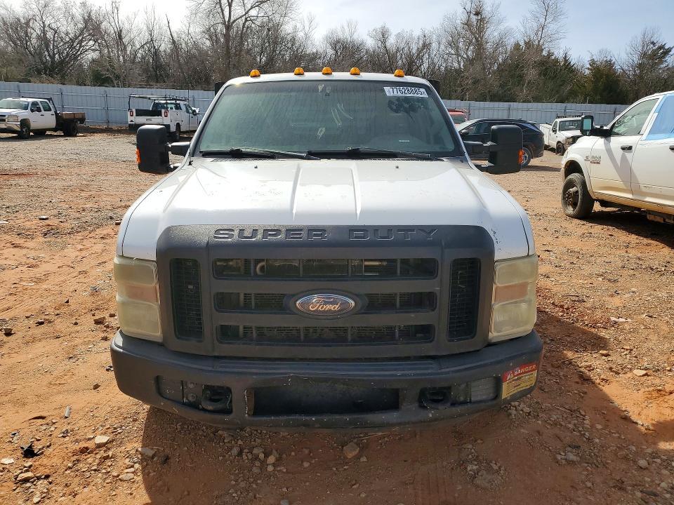 2008 Ford F350 Super Duty Flatbed Truck