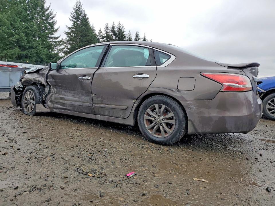 2015 Niss Altima 2.5 s
